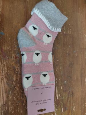 Womens Soft Snug Pink Wool Blend Sheep Socks Sz 4-7 photo